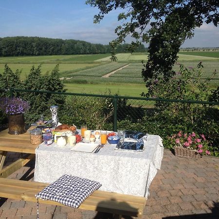 B&B Op De Brabantse Wal Halsteren Esterno foto
