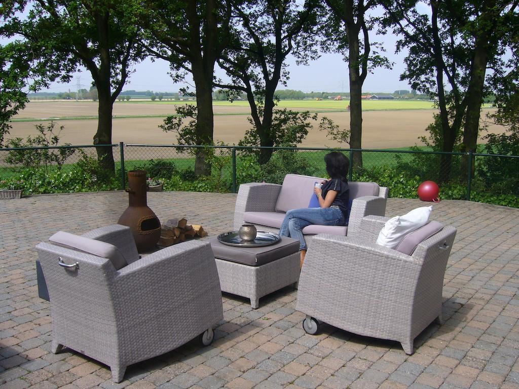 B&B Op De Brabantse Wal Halsteren Esterno foto