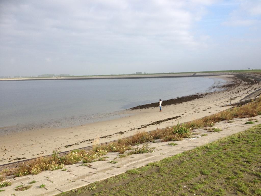 B&B Op De Brabantse Wal Halsteren Esterno foto