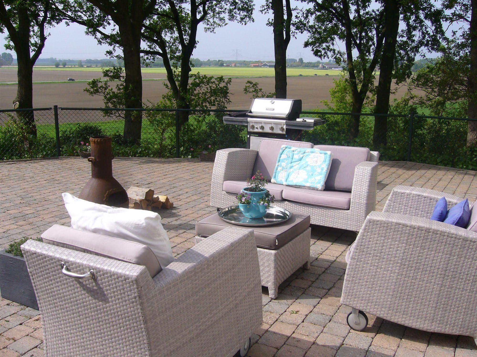 B&B Op De Brabantse Wal Halsteren Esterno foto